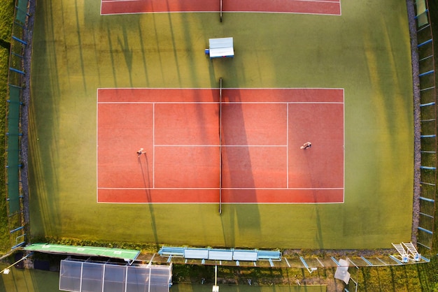 Veduta aerea dei campi da tennis all'aperto