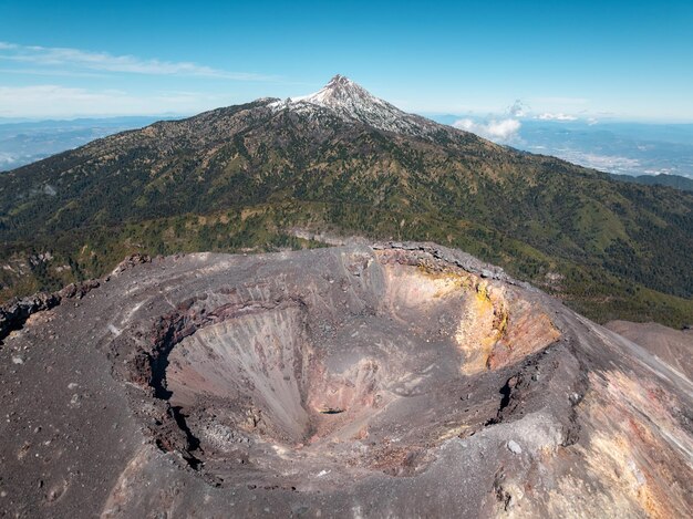 Veduta aerea del vulcano di Fuego Colima, in Messico