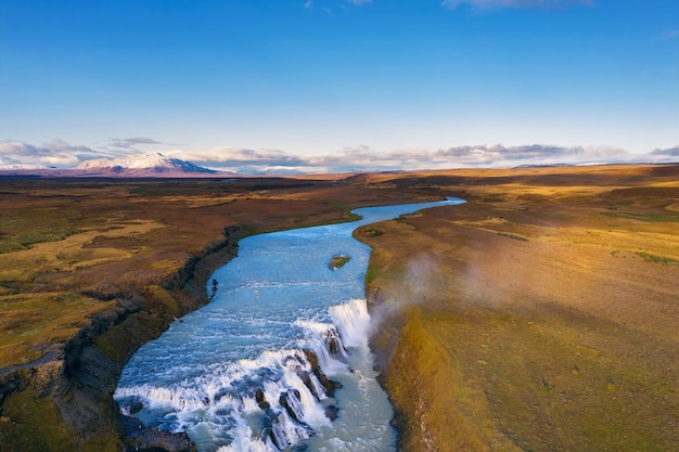 Veduta aerea della cascata Gullfoss e del fiume Olfusa nel sud-ovest dell'Islanda