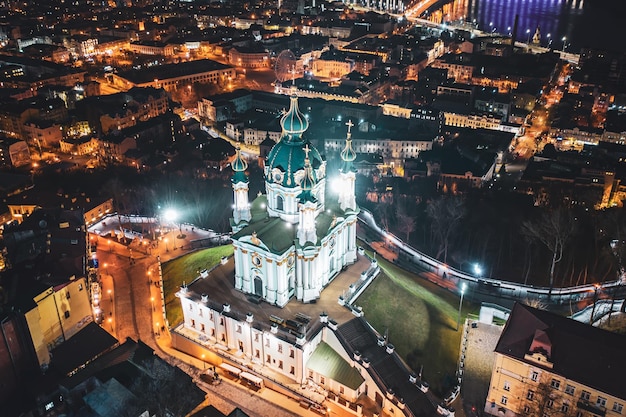 Veduta aerea della Chiesa di Sant'Andrea a Kiev Ucraina