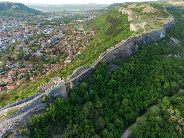 Veduta aerea della fortezza di Ovech nella provincia di Provadia Bulgaria Varna