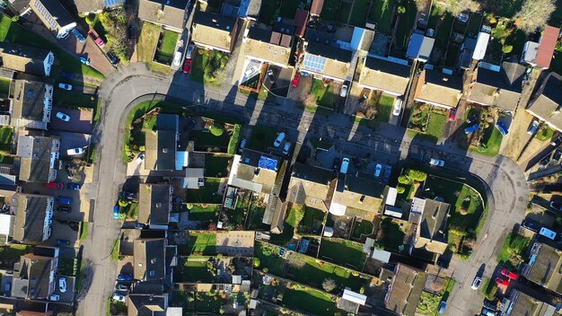 Veduta aerea di case in un ambiente suburbano in Inghilterra