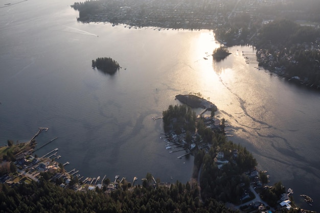 Veduta aerea di Deep Cove e Indian Arm