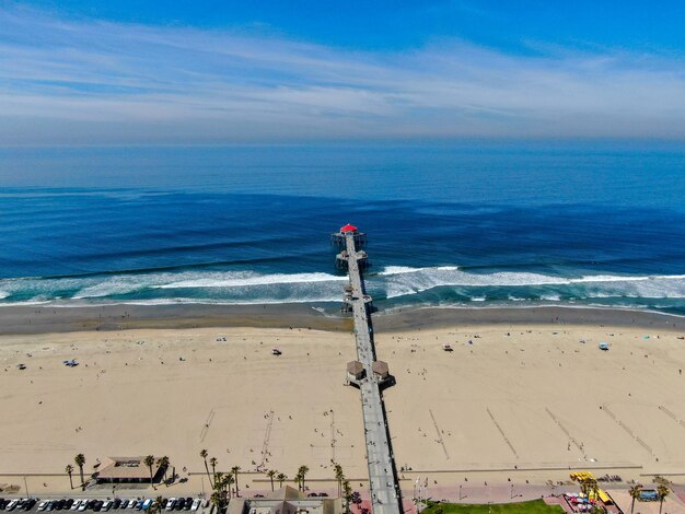 Veduta aerea di Huntington Beach con il molo California USA