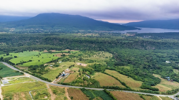 Veduta dall'alto Fotografia aerea della montagna