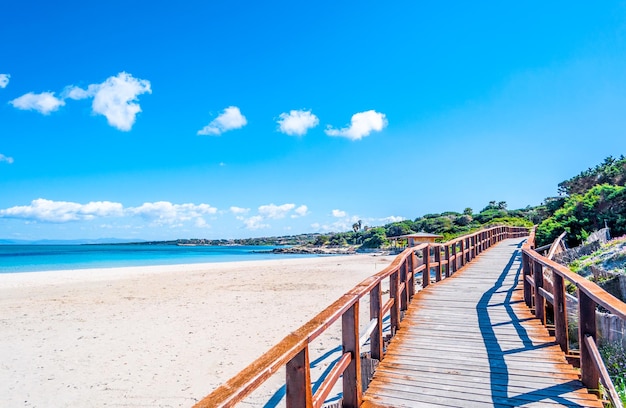 Veduta della spiaggia sarda di Stintino