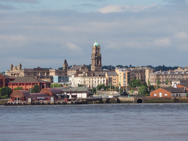 Veduta di Birkenhead a Liverpool