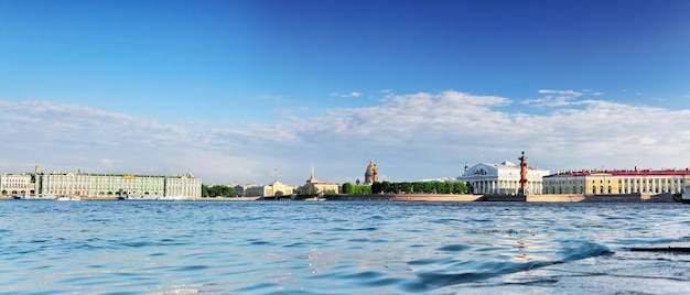 Veduta di San Pietroburgo dal fiume Neva. Russia