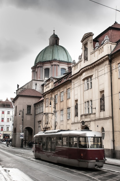 vedute urbane della città di Praga in europa