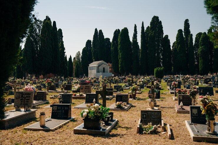 Foto venezia italia sep 2021 architettura all'interno del cimitero di san michele venezia