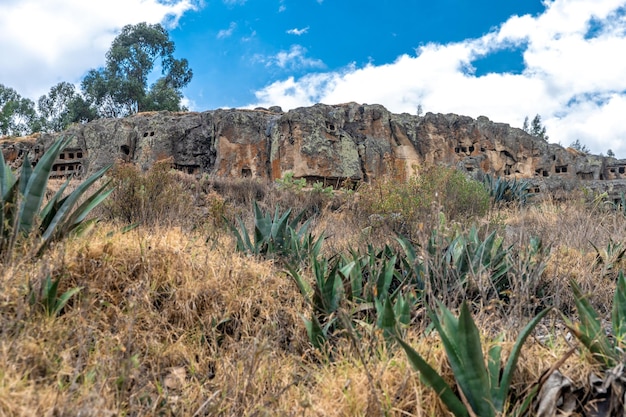 Ventanillas de Otuzco Cimitero del sito archeologico peruviano nella roccia