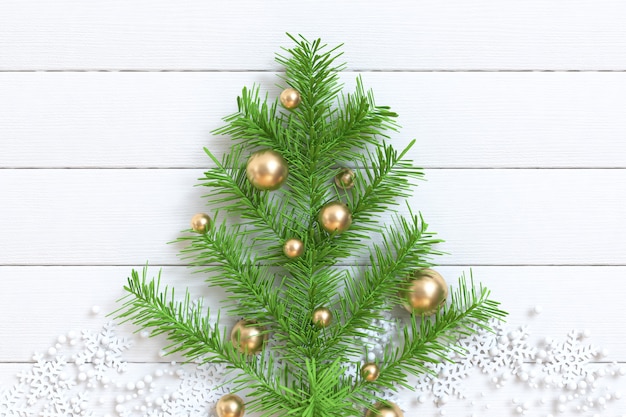 verde foglia albero albero di natale oro metallico palla bianca pavimento in legno vista dall&#39;alto minimal astratta rendering 3d