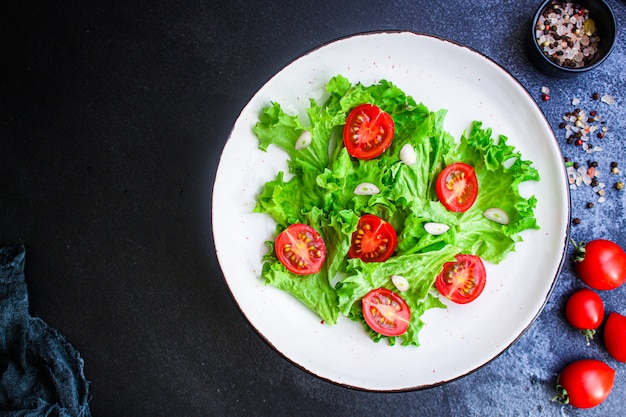 Verdure di insalata lattuga e pomodoro