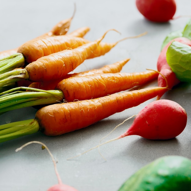 Verdure stabilite del mazzo delle carote fresche