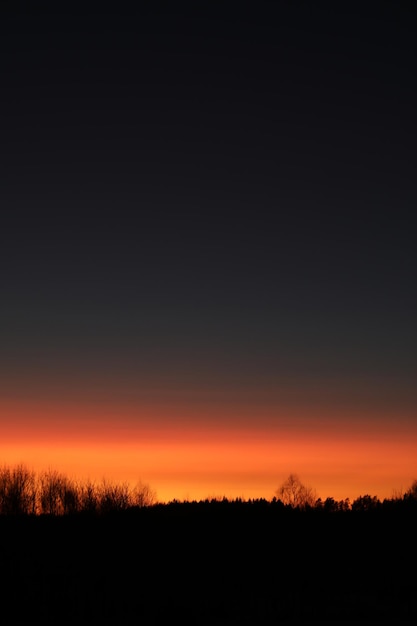 Vero e proprio incredibile cielo panoramico all'alba o al tramonto con nuvole colorate Gradiente colore Sky texture sfondo natura astratta