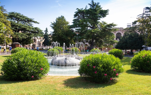 Verona Italia giugno 2022 la Fontana delle Alpi situata nel giardino di Piazza Bra