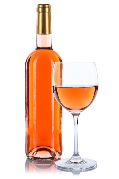 Vetro di bottiglia di vino rosato isolato su bianco