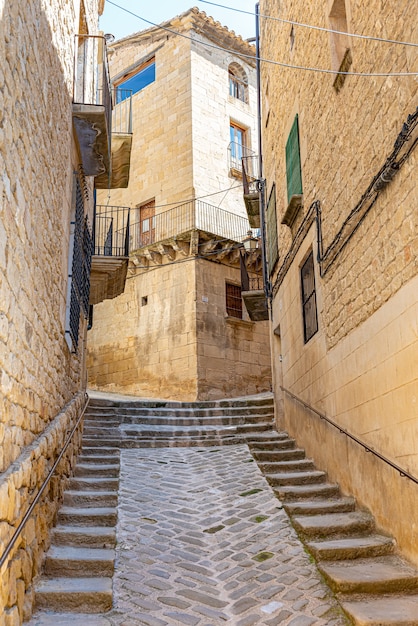 Via del villaggio Calaceite a Teruel uno dei borghi più belli della Spagna