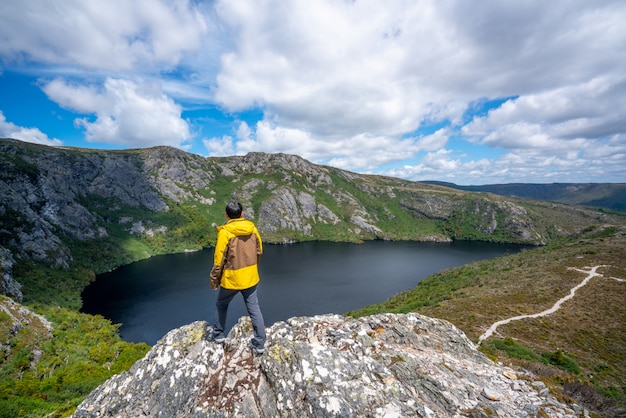 Viaggia in Cradle Mountain NP, Tasmania, Australia