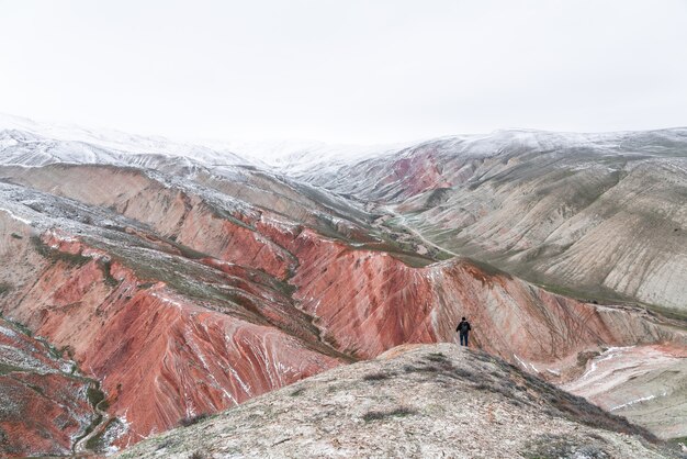 Viaggiatore solitario negli altopiani