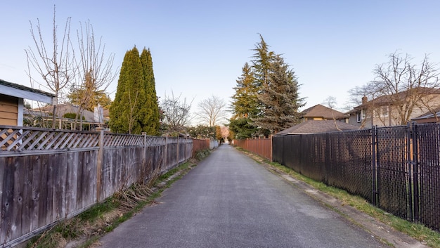 Vicolo in un quartiere residenziale alla periferia della città