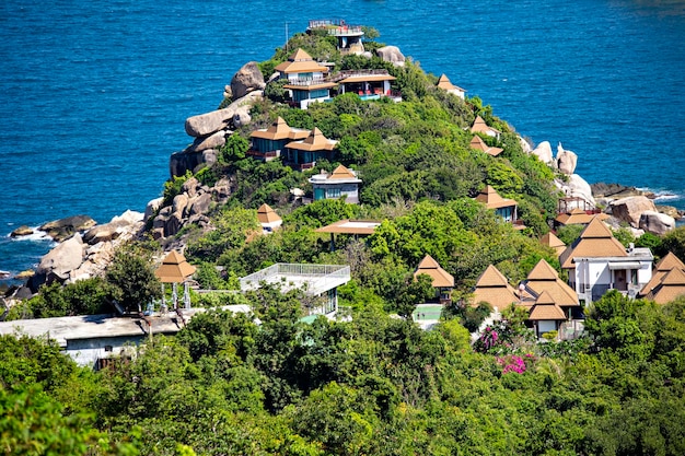 Villa sulla spiaggia tropicale in riva al mare a Koh Tao, Samui, Thailandia
