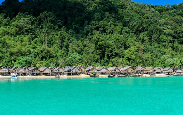 Villaggio delle tribù delle colline Con bellissime viste sul mare, Thailandia