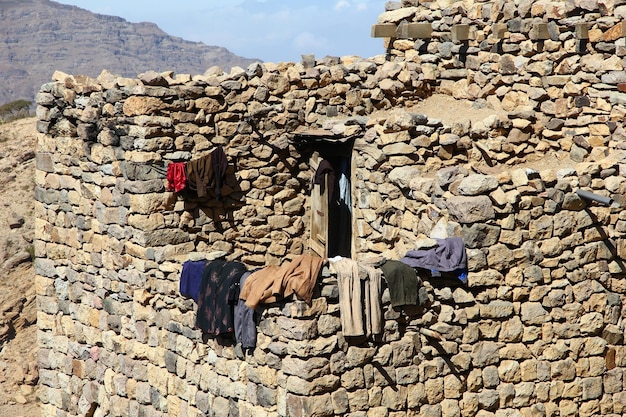 Villaggio di Al Hajjarah nelle montagne Yemen