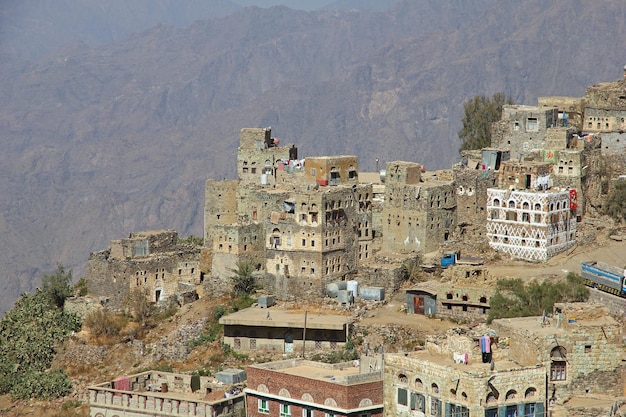 Villaggio di Al Manakhah nelle montagne Yemen