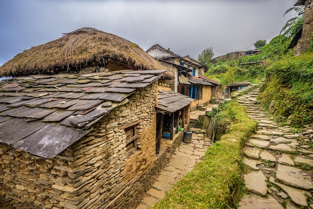 Villaggio di Dhampus nelle montagne dell'Himalaya in Nepal