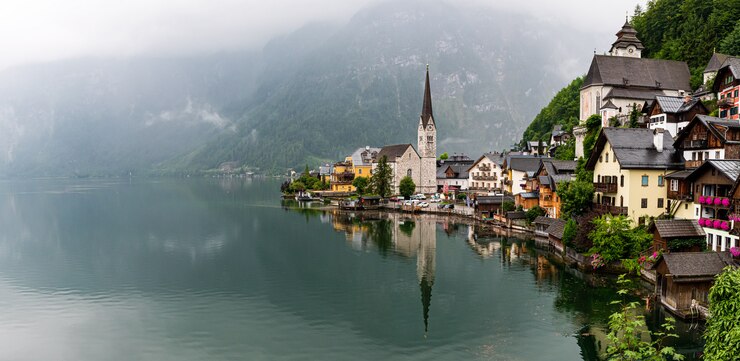 Foto villaggio di hallstatt