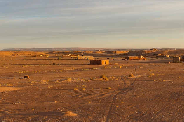 Villaggio nel deserto del Sahara