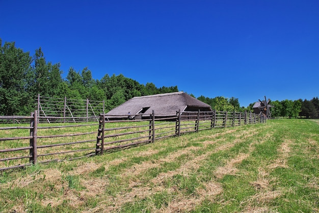 Villaggio Ozertso nel paese della Bielorussia