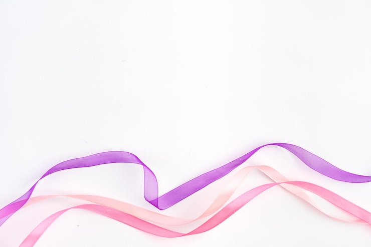 Foto viola magenta nastro rosa isolato tagliato bianco valentino sfondo romantico spazio vuoto