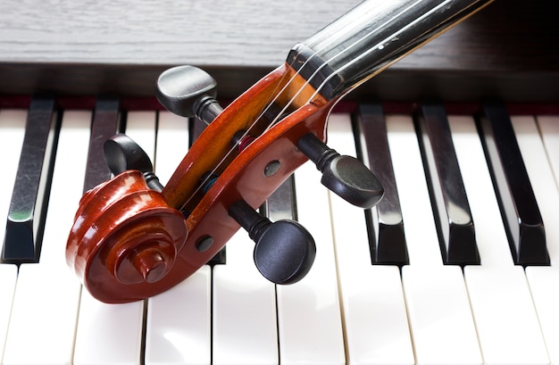 Violino e tastiera per pianoforte