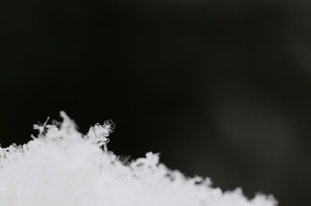 Vista a macroistruzione della neve