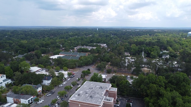 Vista a volo d'uccello delle strade di Aiken, Carolina del Sud, Stati Uniti