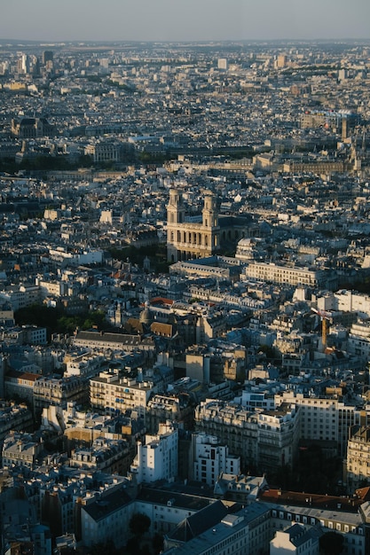 Vista ad alta angolazione degli edifici in città