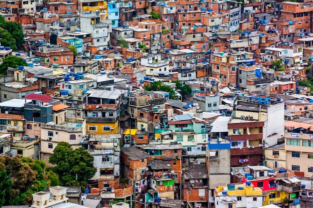 Vista ad alta angolazione degli edifici in città