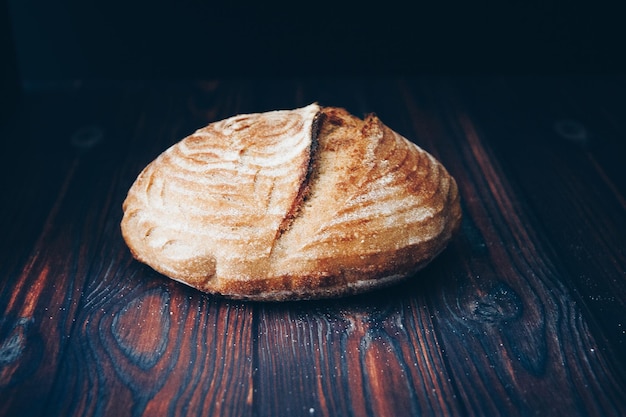 Vista ad alta angolazione del pane sul tavolo