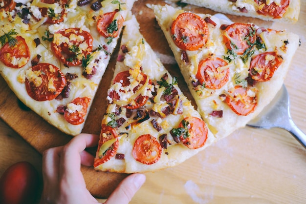 Vista ad alta angolazione della pizza