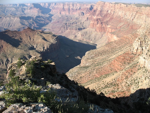 Vista ad alta angolazione delle formazioni rocciose