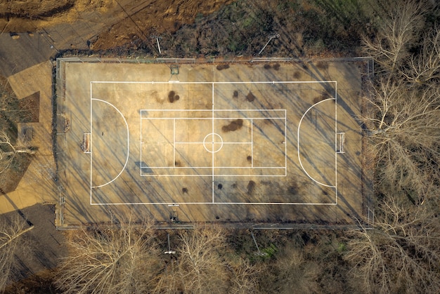 vista aerea del campo di calcio del drone