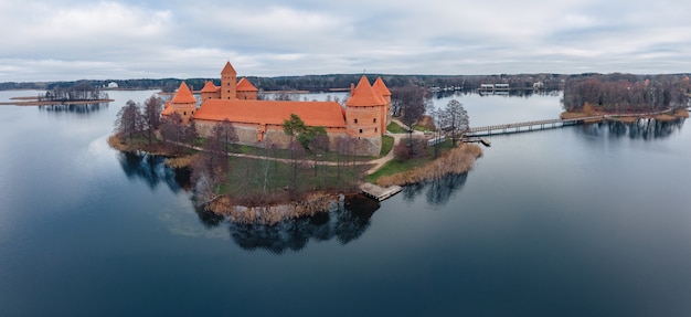 Vista aerea del castello di Trakai, Lituania