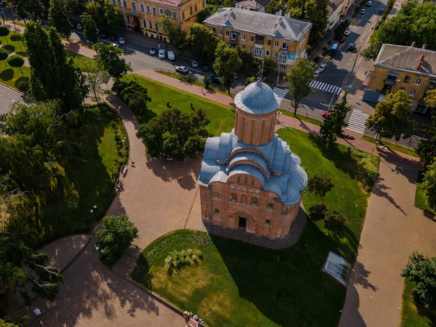 Vista aerea del drone del centro di chernihiv