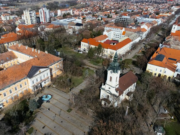 Vista aerea del drone della città di Kikinda Serbia Europa