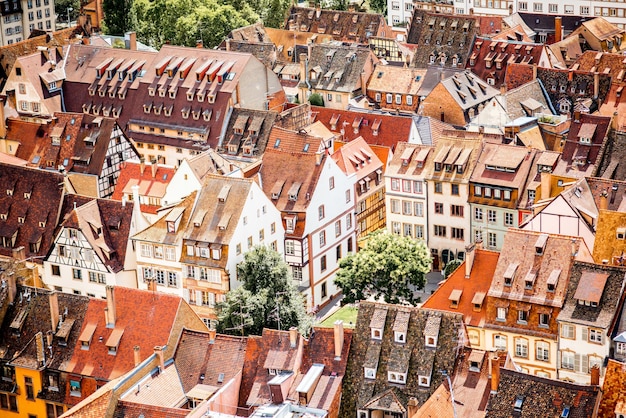 Vista aerea del paesaggio urbano sulla città vecchia di Strasburgo in Francia