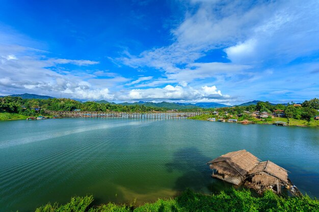 Vista aerea del ponte Mon a Sangkhlaburi Kanchanaburi Thailand