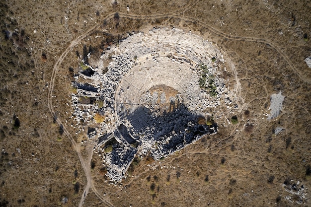 Vista aerea dell'antico teatro romano di hierapolis in turchia