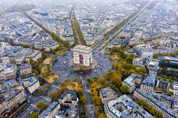 Vista aerea dell'Arco di Trionfo di Parigi